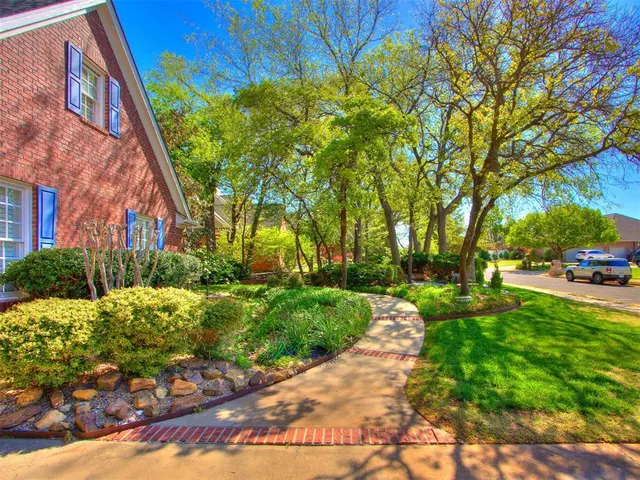 Photo 5 — 433 Hollowdale, Edmond, OK 73003