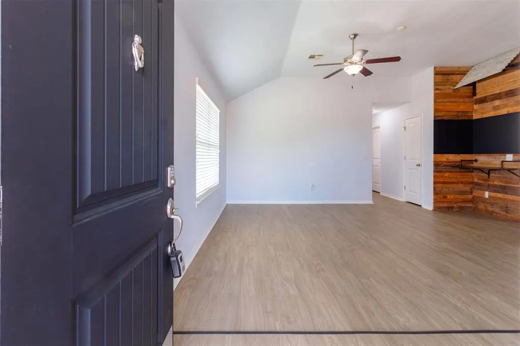 Photo 4 — 12701 Heritage Oaks Drive, Oklahoma City, OK 73120