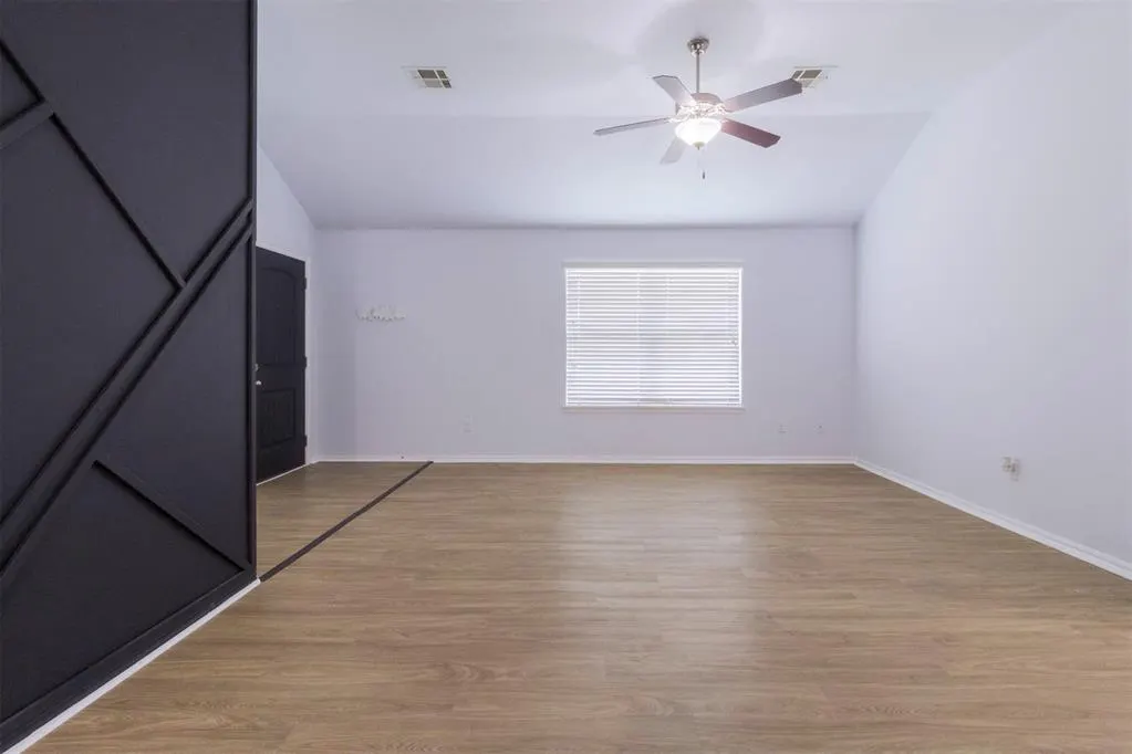 Photo 10 — 12701 Heritage Oaks Drive, Oklahoma City, OK 73120