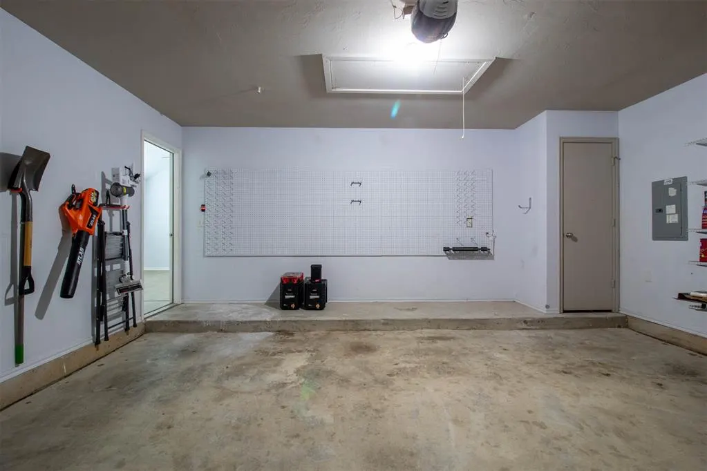 Photo 33 — 12701 Heritage Oaks Drive, Oklahoma City, OK 73120