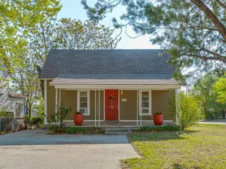 Sold home at 502 N Rock Island Avenue