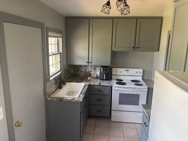 Photo 3 — 924 W Choctaw Street, Lindsay, OK 73052