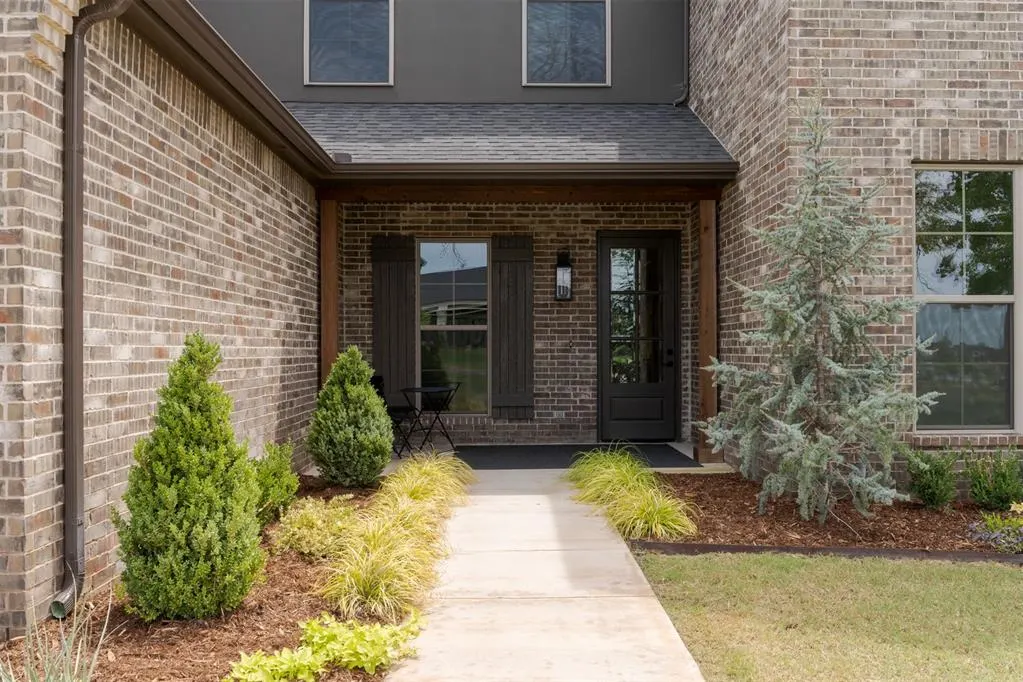Photo 4 — 508 Old Creek Road, Edmond, OK 73034