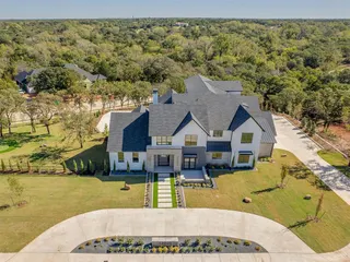 Sold home at 13908 Hillside Circle