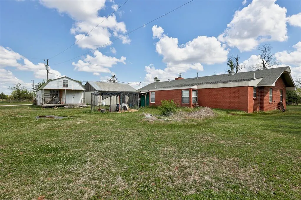 Photo 12 — 9925 S Anderson Road, Guthrie, OK 73044