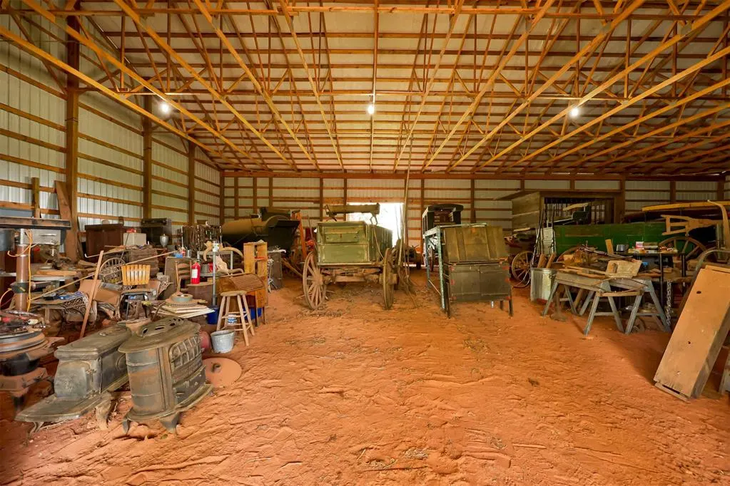 Photo 17 — 9925 S Anderson Road, Guthrie, OK 73044