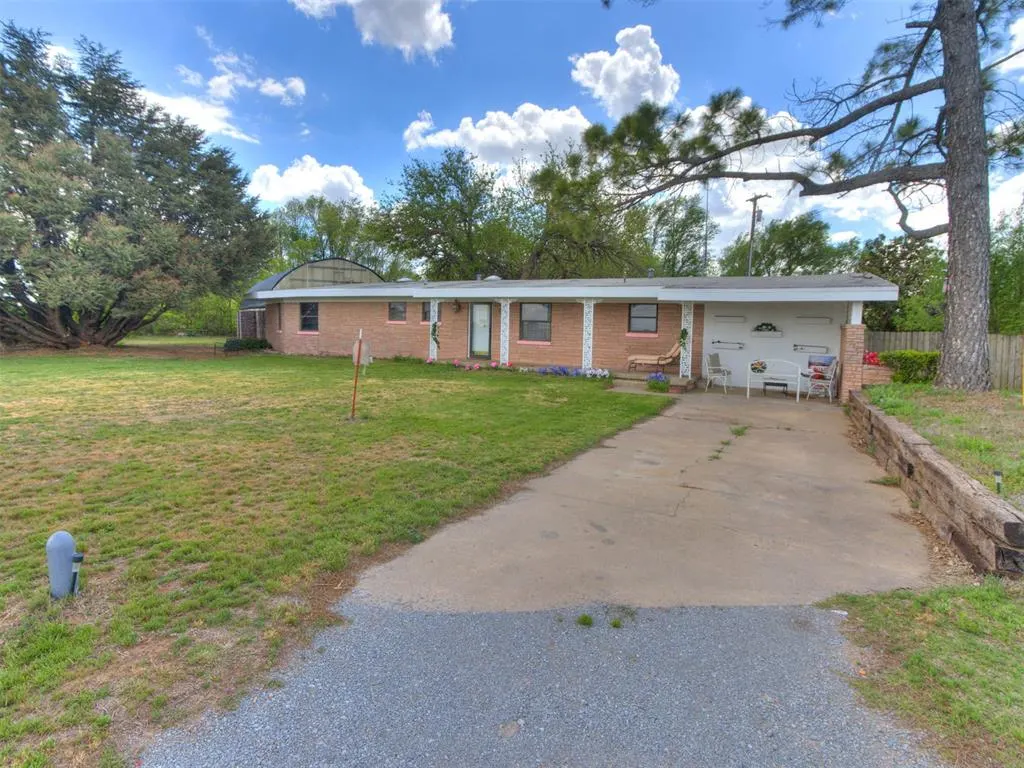 Front exterior — 2200 Highway 81, Chickasha, OK 73018