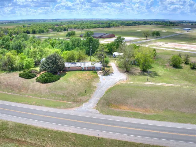 Photo 5 — 2200 Highway 81, Chickasha, OK 73018