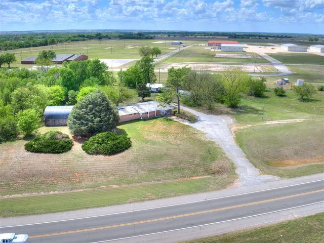 Photo 7 — 2200 Highway 81, Chickasha, OK 73018
