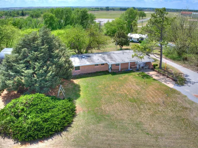 Photo 8 — 2200 Highway 81, Chickasha, OK 73018