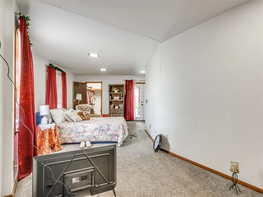 Photo 45 — 2200 Highway 81, Chickasha, OK 73018