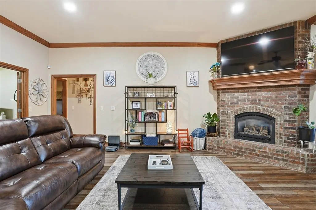 Photo 5 — 200 Clayton Road, Elk City, OK 73644