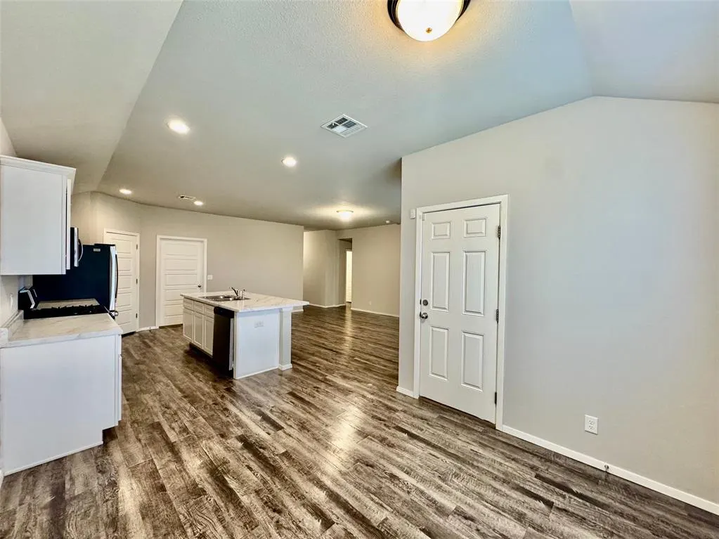 Photo 10 — 14236 N 73rd Avenue, Collinsville, OK 74021