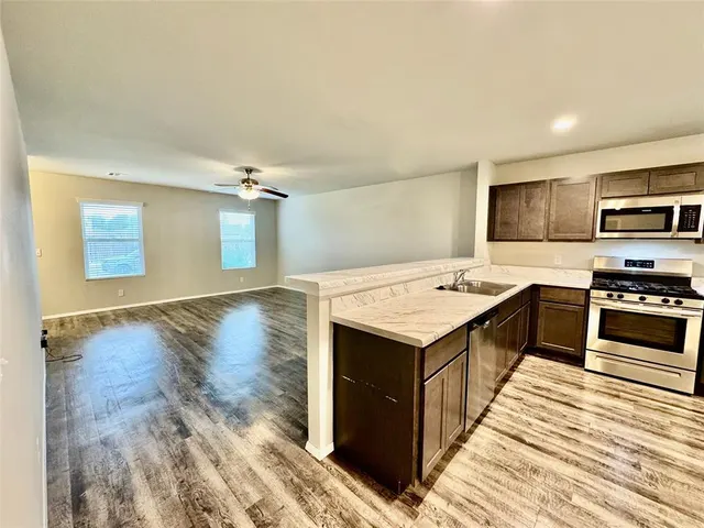 Photo 7 — 2806 E Pittsburg Street, Broken Arrow, OK 74014