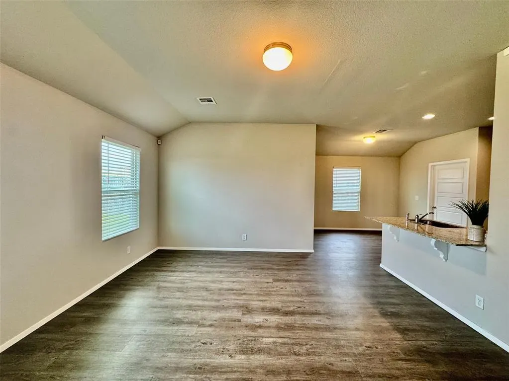 Photo 6 — 2014 S 15th Street, Broken Arrow, OK 74012