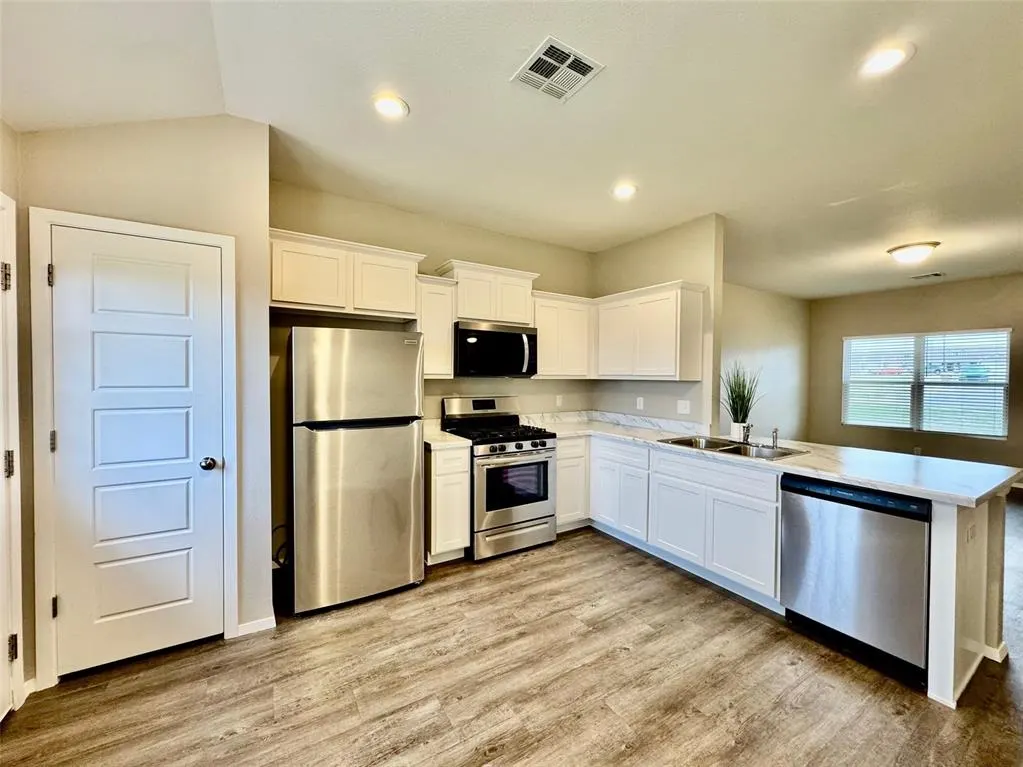 Photo 10 — 1817 S 15th Street, Broken Arrow, OK 74012