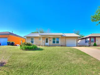 Sold home at 312 W Truman Place