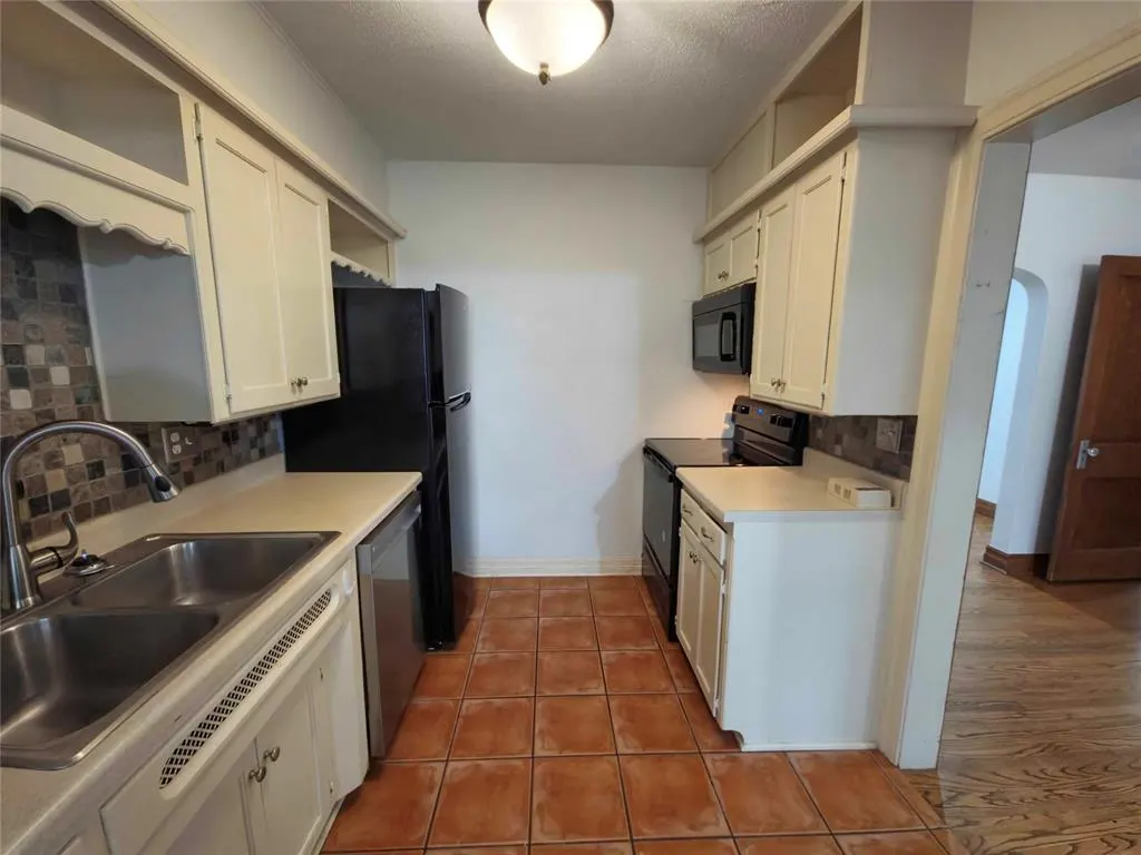 Photo 10 — 6806 NW 45th Street, Bethany, OK 73008
