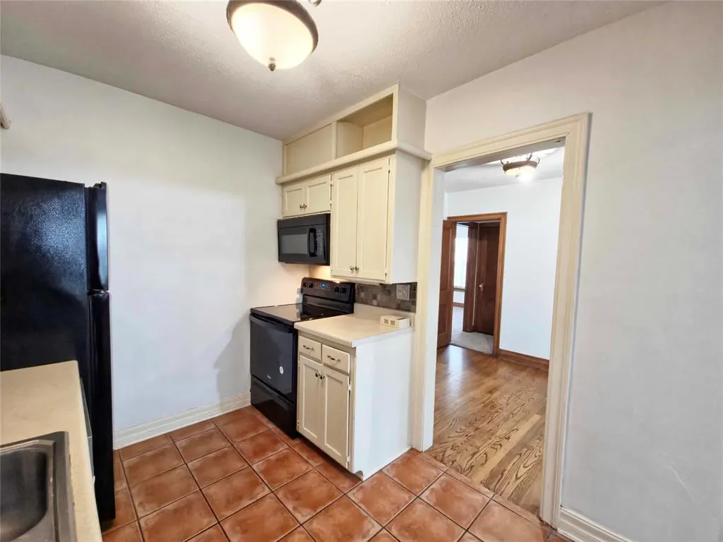 Photo 11 — 6806 NW 45th Street, Bethany, OK 73008