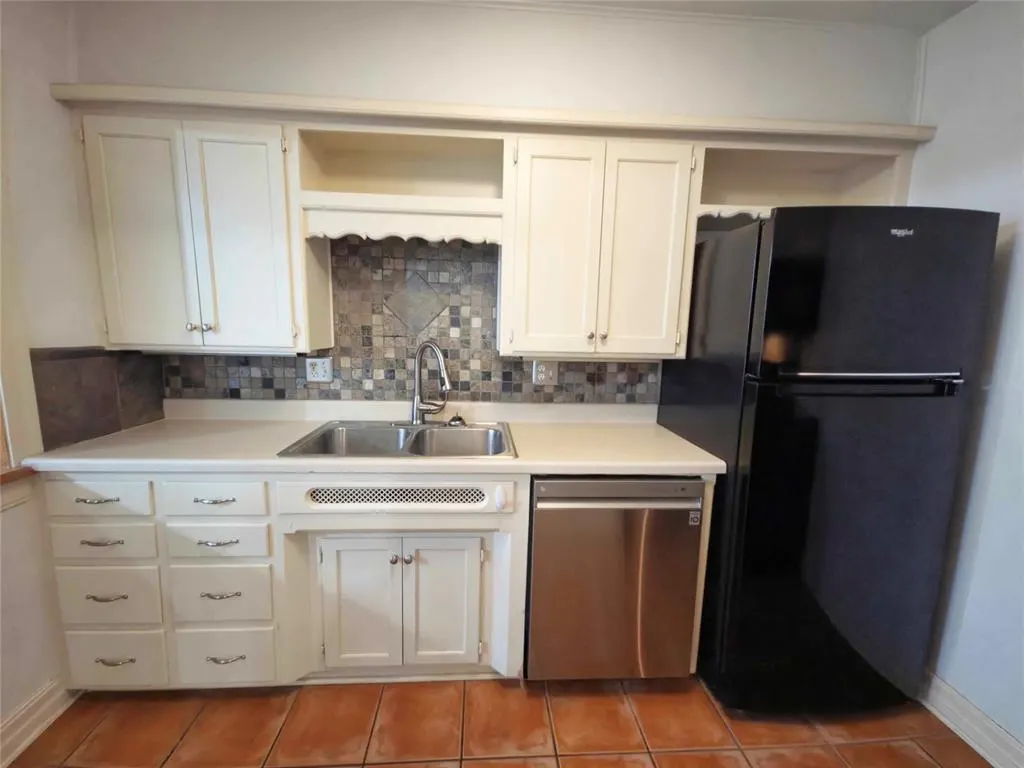 Photo 12 — 6806 NW 45th Street, Bethany, OK 73008
