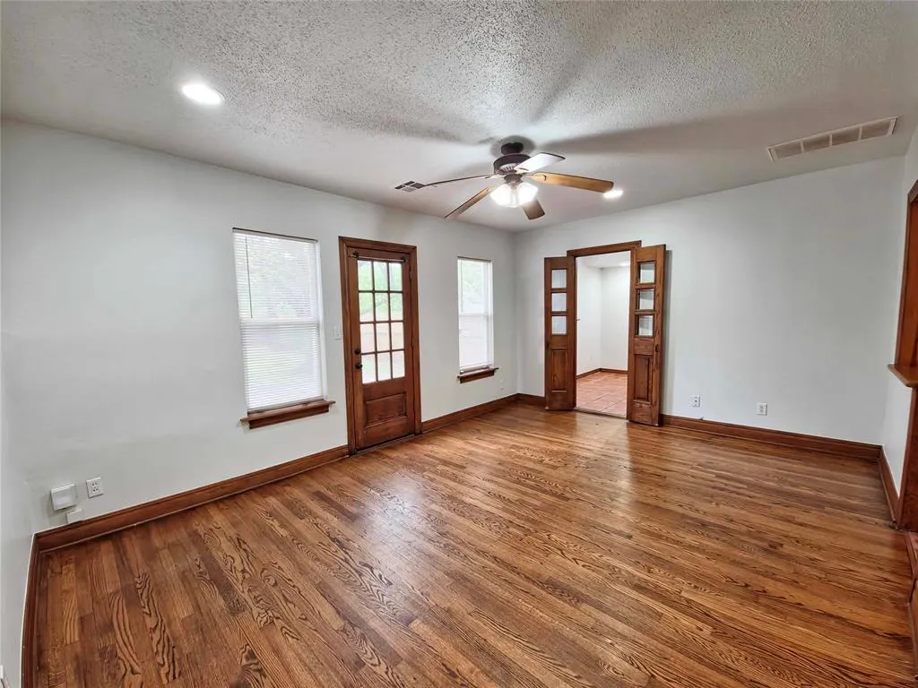Photo 14 — 6806 NW 45th Street, Bethany, OK 73008
