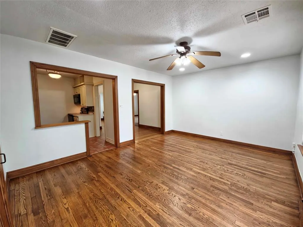 Photo 16 — 6806 NW 45th Street, Bethany, OK 73008