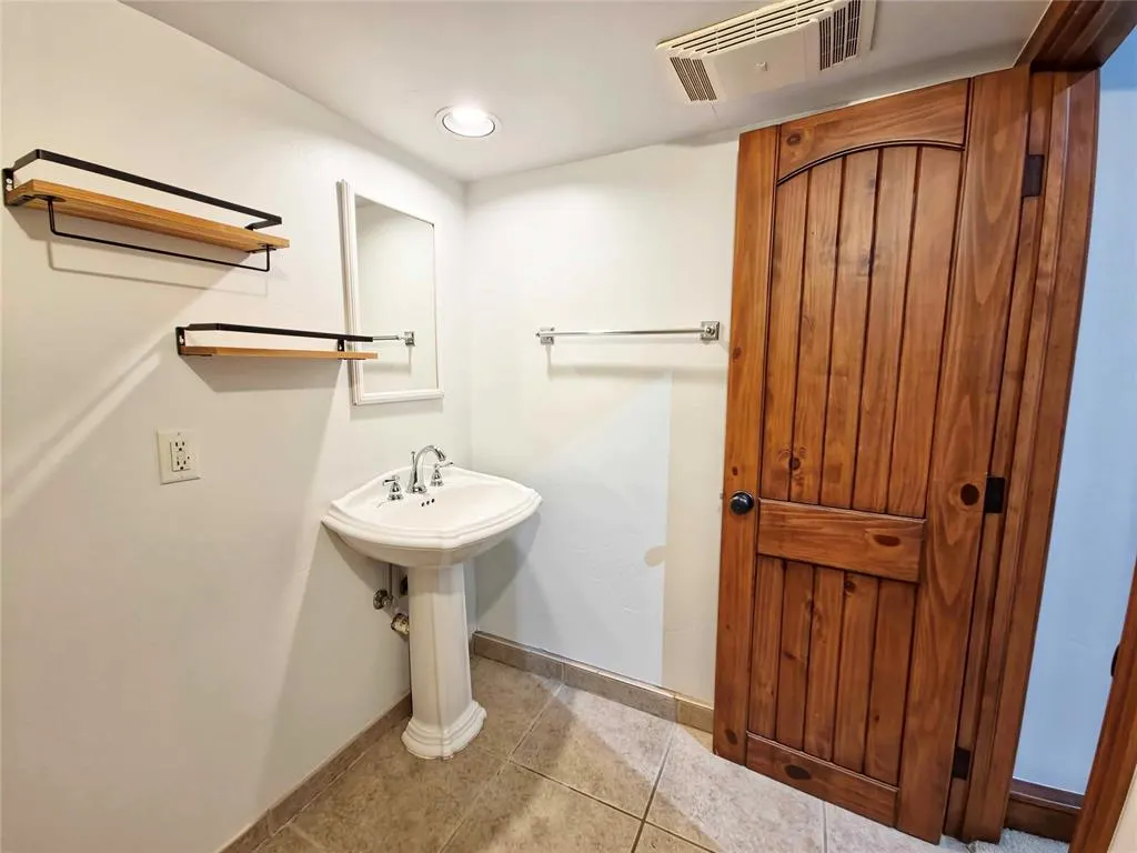 Photo 19 — 6806 NW 45th Street, Bethany, OK 73008