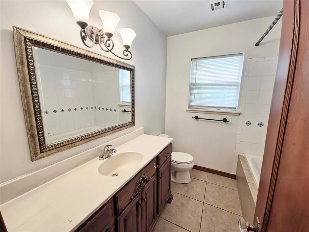 Photo 25 — 6806 NW 45th Street, Bethany, OK 73008