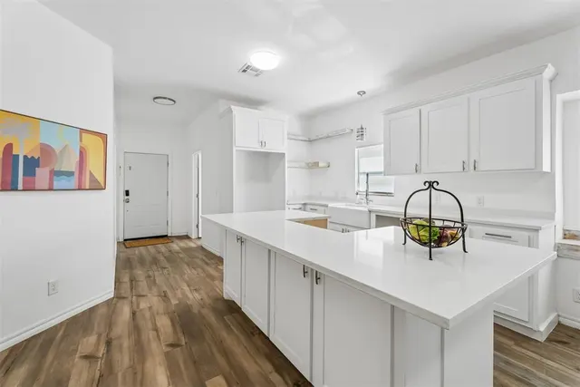 Photo 6 — 1220 NW 10th Street, Oklahoma City, OK 73106