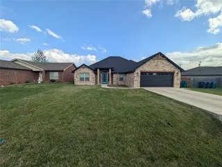 Sold home at 405 NW 115th Street