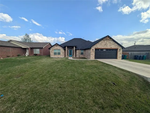 Front exterior — 405 NW 115th Street, Oklahoma City, OK 73114