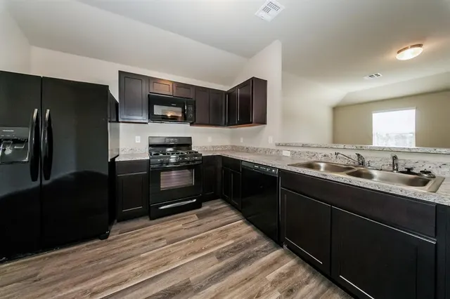 Photo 5 — 2920 Brooke Road, Chickasha, OK 73018
