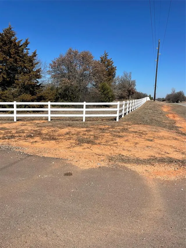 Photo 3 — 2896 Cary Ave., Norman, OK 73026