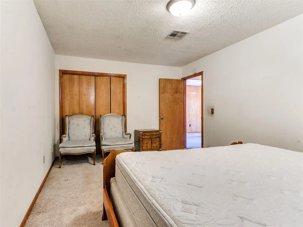 Photo 26 — 5725 N Rhode Island Avenue, Oklahoma City, OK 73111
