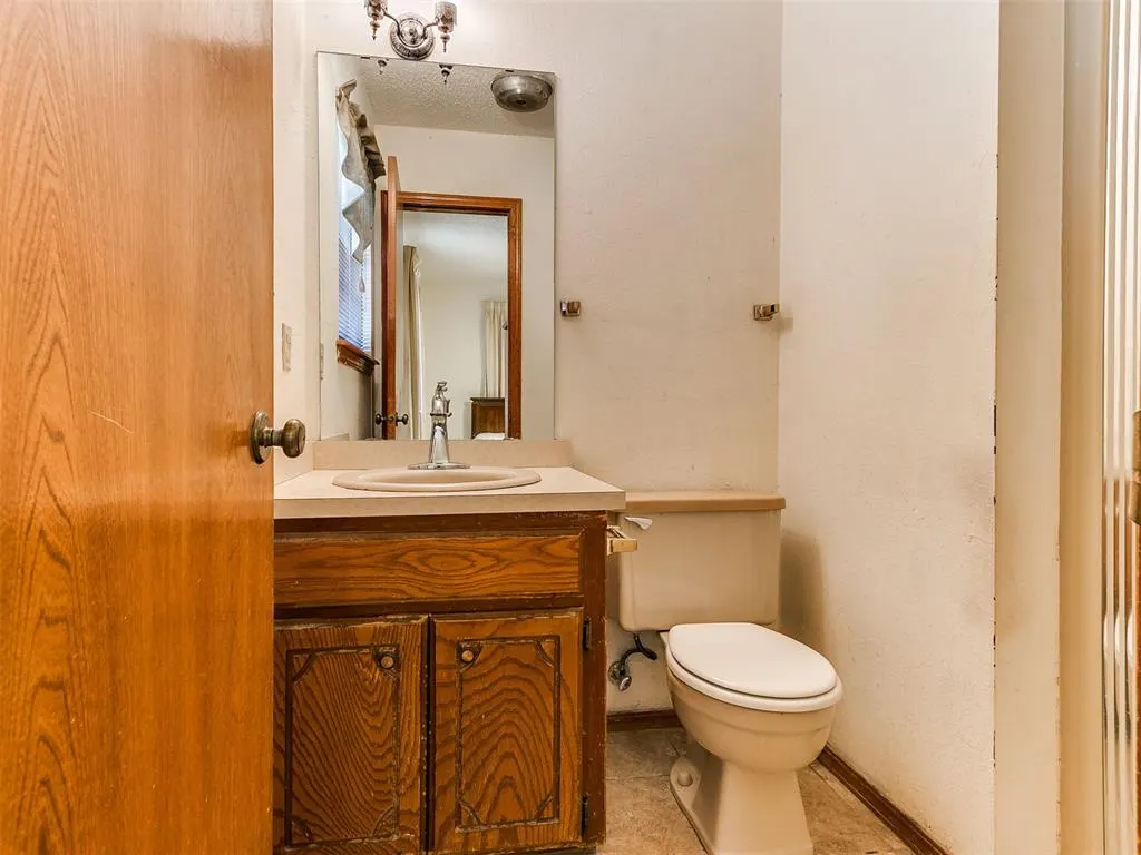 Photo 36 — 5725 N Rhode Island Avenue, Oklahoma City, OK 73111