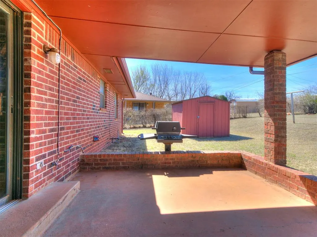Photo 40 — 5725 N Rhode Island Avenue, Oklahoma City, OK 73111