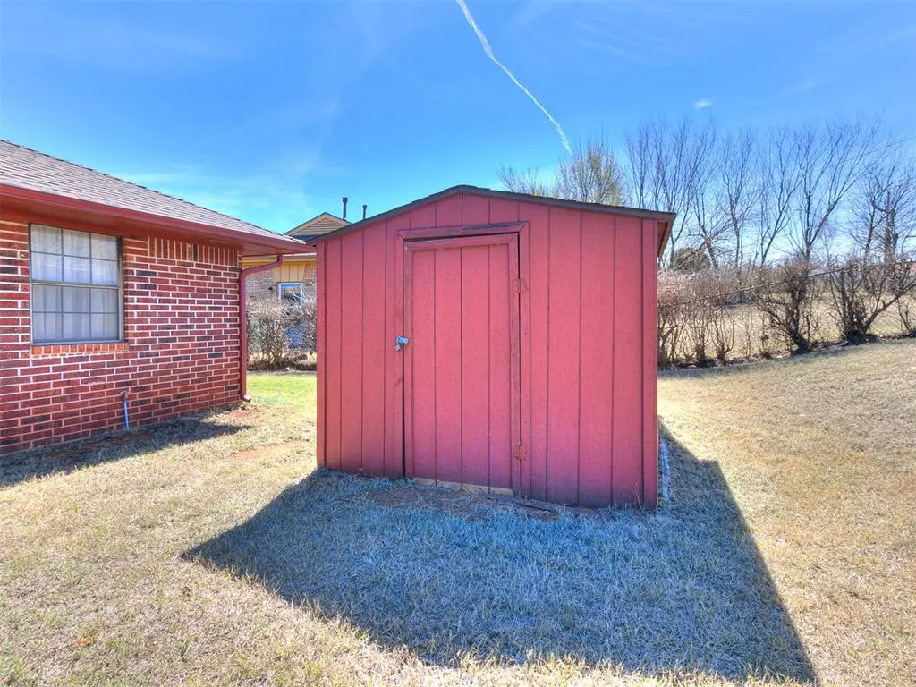 Photo 42 — 5725 N Rhode Island Avenue, Oklahoma City, OK 73111