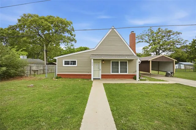 Photo 2 — 415643 E 1093 Road, Checotah, OK 74426