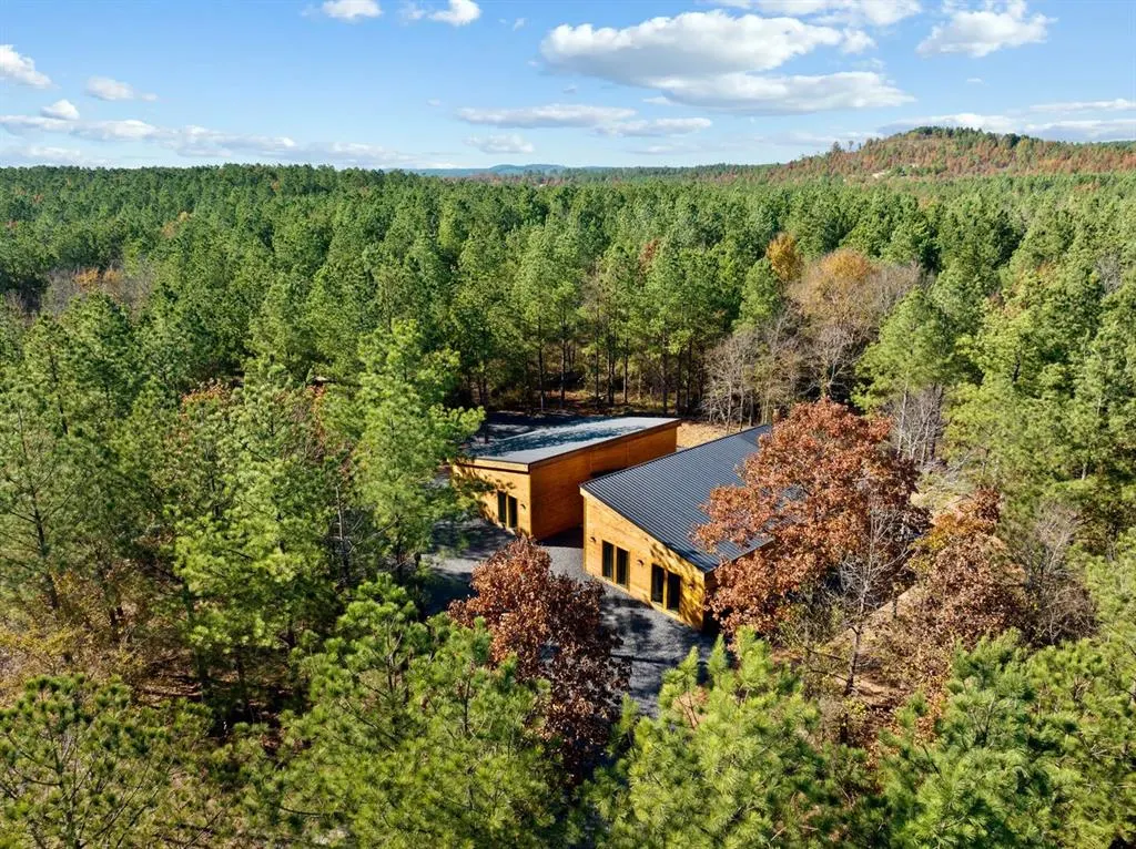 Front exterior — 19 Southern Alder Trail, Broken Bow, OK 74728