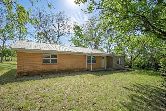 Front exterior — 333 Fairlane Avenue, Sulphur, OK 73086
