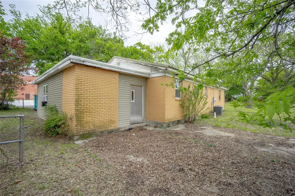 Photo 21 — 333 Fairlane Avenue, Sulphur, OK 73086