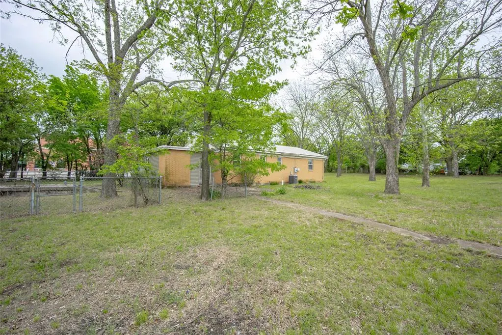 Photo 23 — 333 Fairlane Avenue, Sulphur, OK 73086