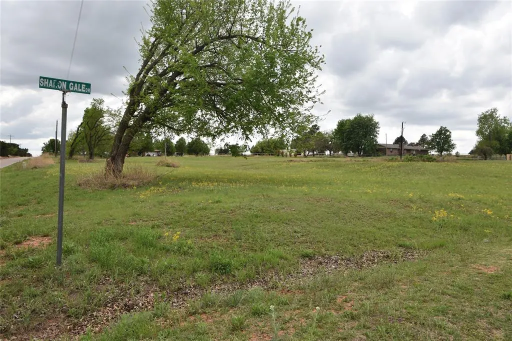 Front exterior — 2915 Sharon Gale Drive, Guthrie, OK 73044