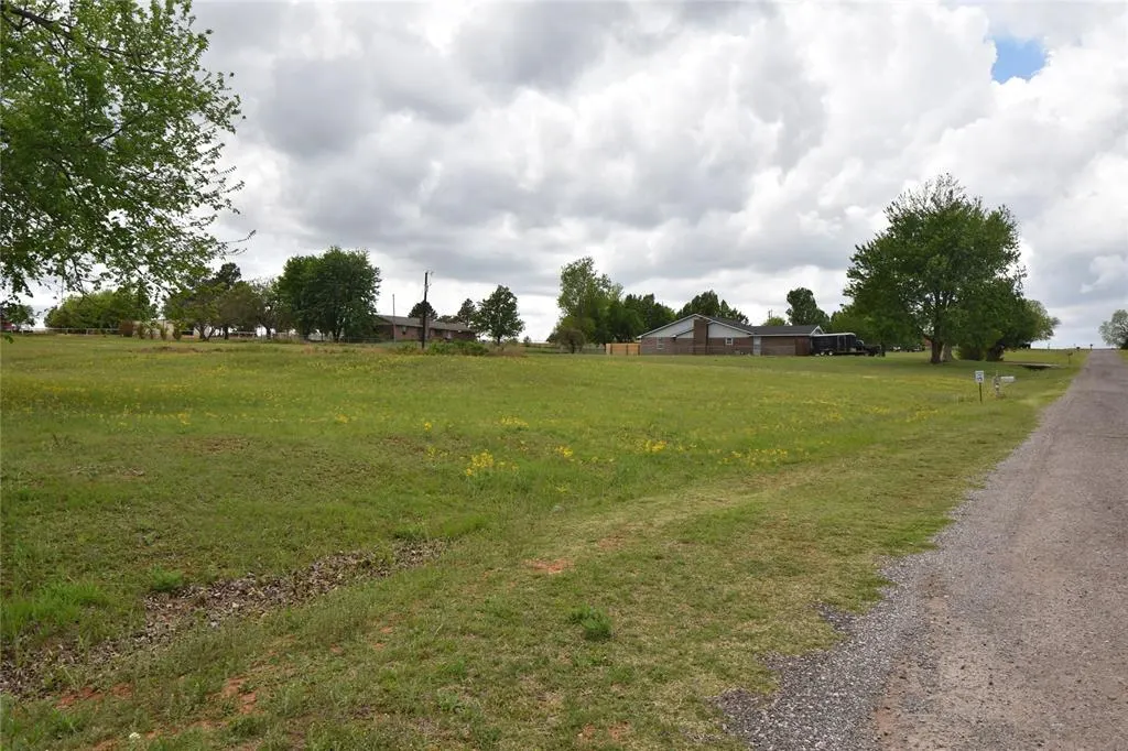 Photo 3 — 2915 Sharon Gale Drive, Guthrie, OK 73044