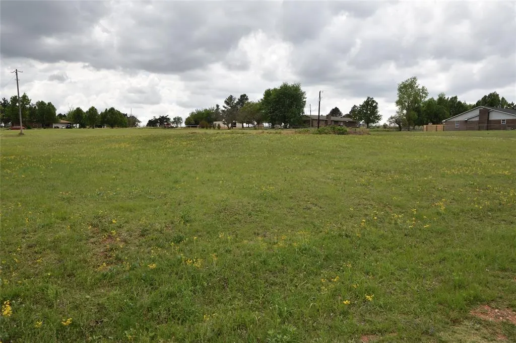 Photo 5 — 2915 Sharon Gale Drive, Guthrie, OK 73044