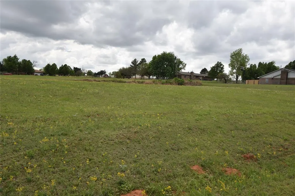 Photo 7 — 2915 Sharon Gale Drive, Guthrie, OK 73044