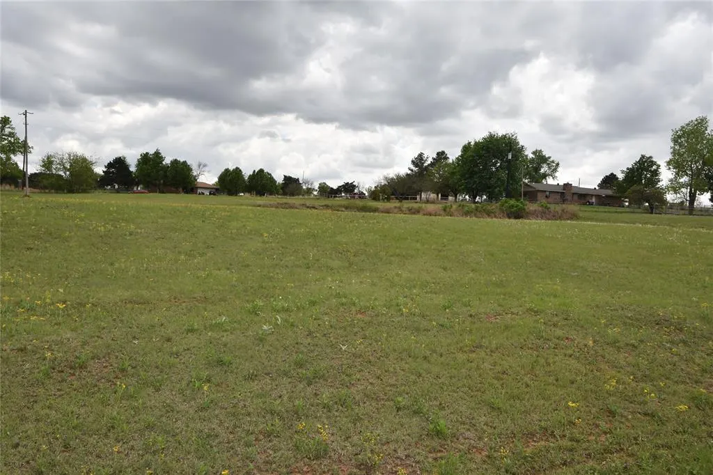 Photo 8 — 2915 Sharon Gale Drive, Guthrie, OK 73044