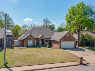 Sold home at 2700 Woodhollow Trail