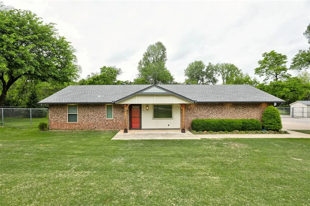 Front exterior — 4918 Willowood Way, Norman, OK 73026