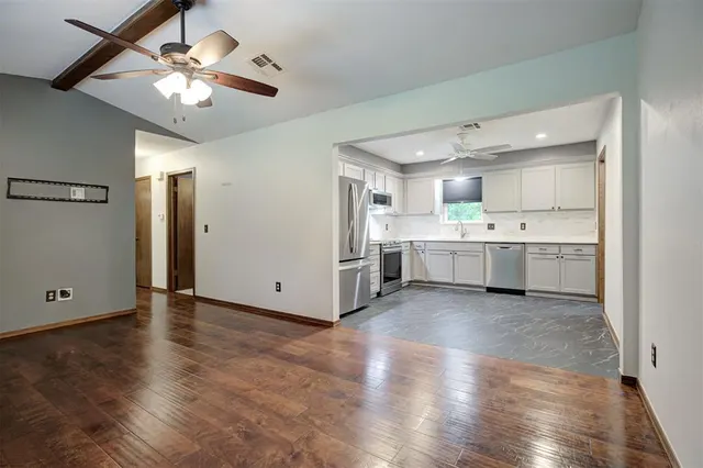 Photo 8 — 4918 Willowood Way, Norman, OK 73026